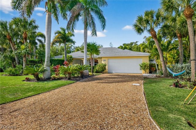 1103 Captains Walk ST, Sanibel, FL 33957