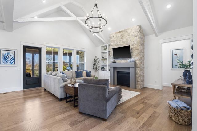 4035 E Brookdale Terrace, Springfield, MO 65802