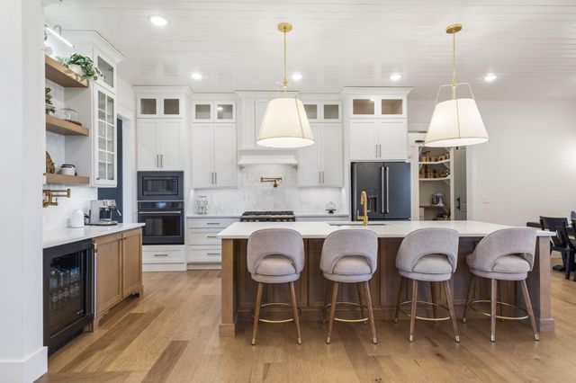 4035 E Brookdale Terrace, Springfield, MO 65802