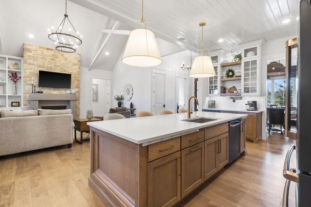 4035 E Brookdale Terrace, Springfield, MO 65802