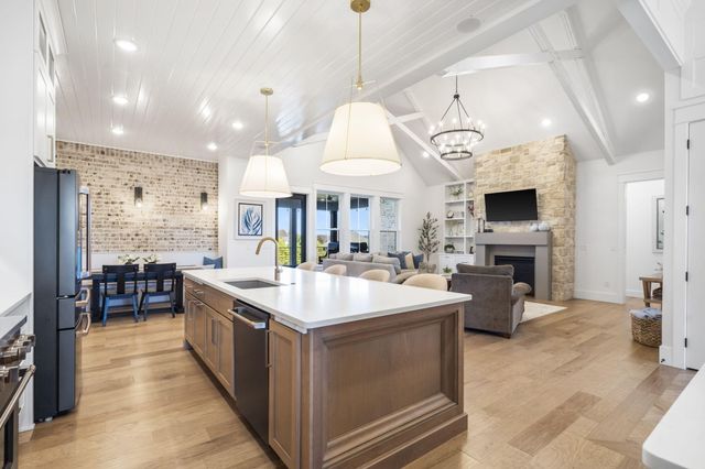 4035 E Brookdale Terrace, Springfield, MO 65802