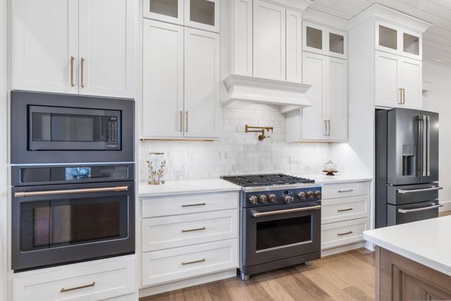 4035 E Brookdale Terrace, Springfield, MO 65802