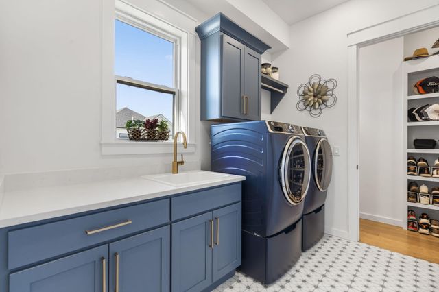 4035 E Brookdale Terrace, Springfield, MO 65802