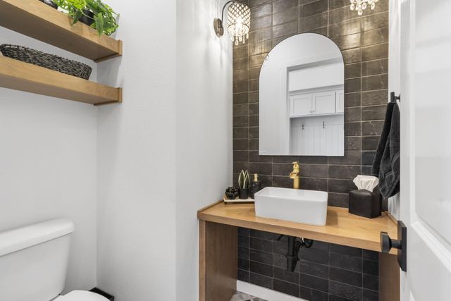 4035 E Brookdale Terrace, Springfield, MO 65802