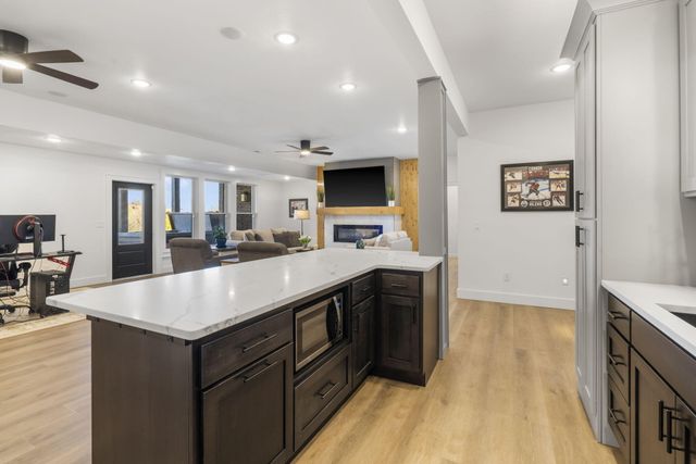 4035 E Brookdale Terrace, Springfield, MO 65802