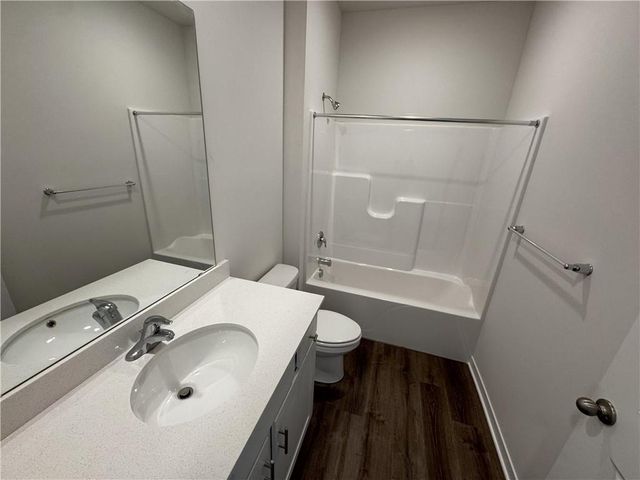 19631 W 201st Street, Spring Hill, KS 66083