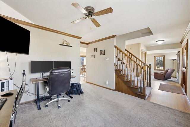 269 W Acorn DRIVE, Grafton, WI 53024