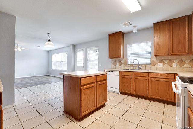 9510 HANOVER CV, Converse, TX 78109