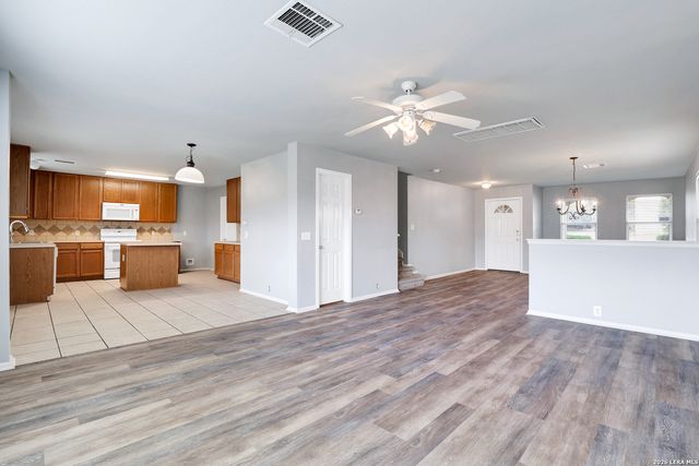 9510 HANOVER CV, Converse, TX 78109