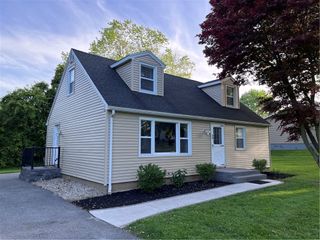56 Camelot Drive, Henrietta, NY 14623