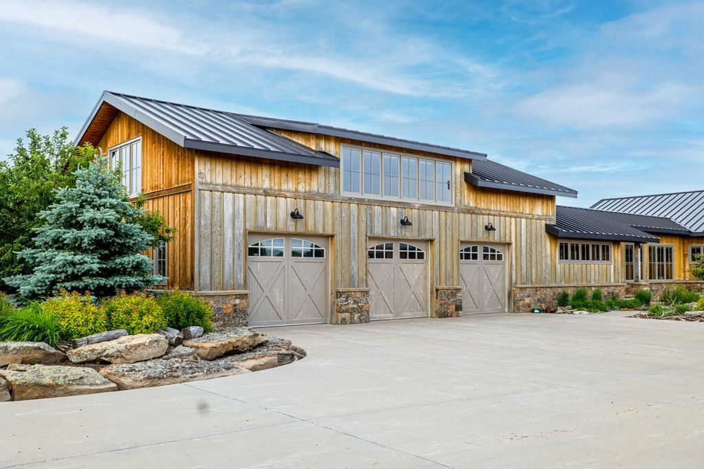 1018 Eden Road, Great Falls, MT 59405 photo 2