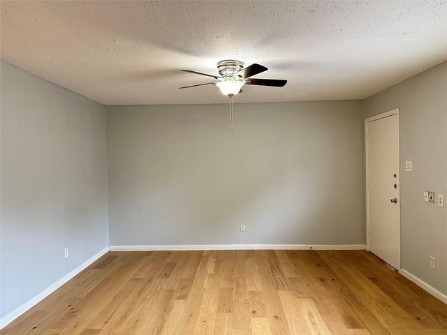 8010 Roswell Street 1, Houston, TX 77022