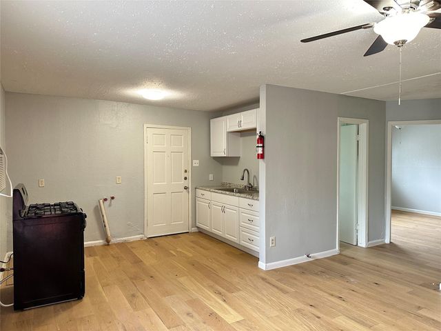 8010 Roswell Street 1, Houston, TX 77022
