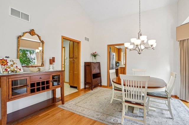 7247 Lake Ridge Drive, Savage, MN 55378
