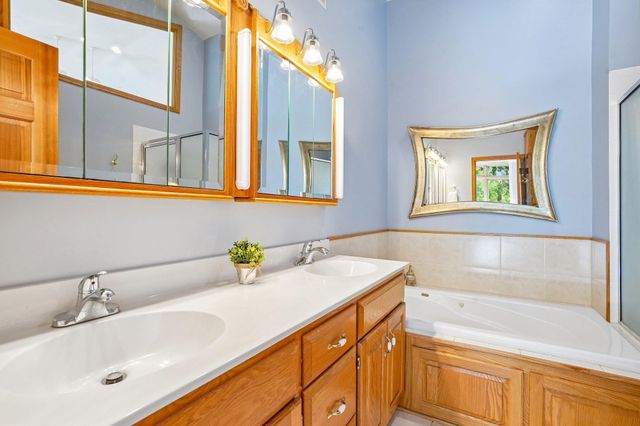 7247 Lake Ridge Drive, Savage, MN 55378