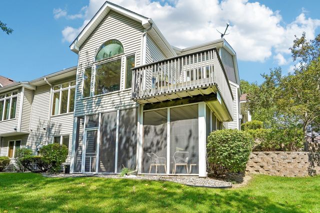 7247 Lake Ridge Drive, Savage, MN 55378