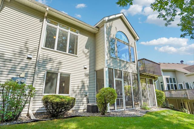 7247 Lake Ridge Drive, Savage, MN 55378