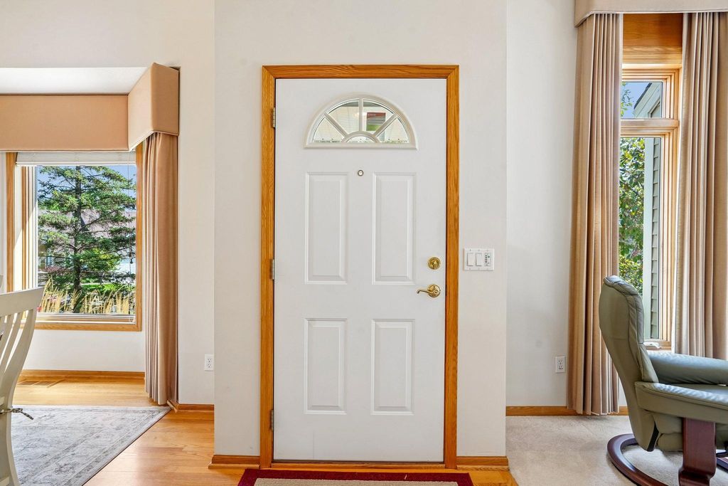 7247 Lake Ridge Drive, Savage, MN 55378 — photo 5