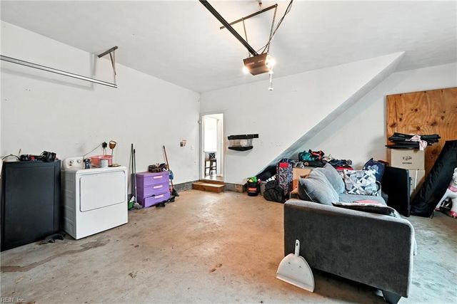 112 Pippin DR, Suffolk, VA 23434