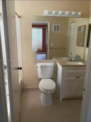 651 Lyons Rd 10201, Coconut Creek, FL 33063