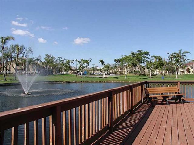 651 Lyons Rd 10201, Coconut Creek, FL 33063