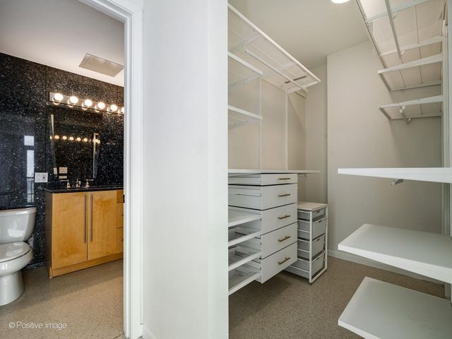 701 S Wells Street 3306, Chicago, IL 60607