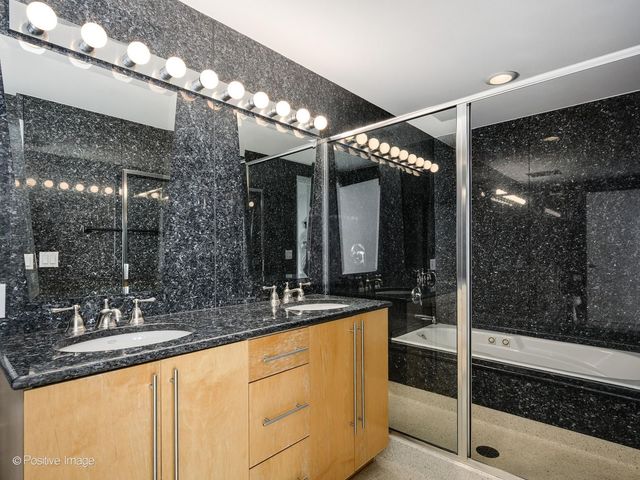 701 S Wells Street 3306, Chicago, IL 60607