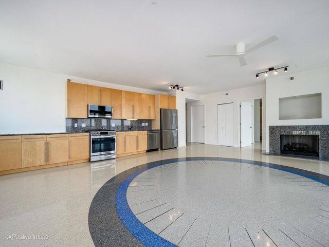 701 S Wells Street 3306, Chicago, IL 60607