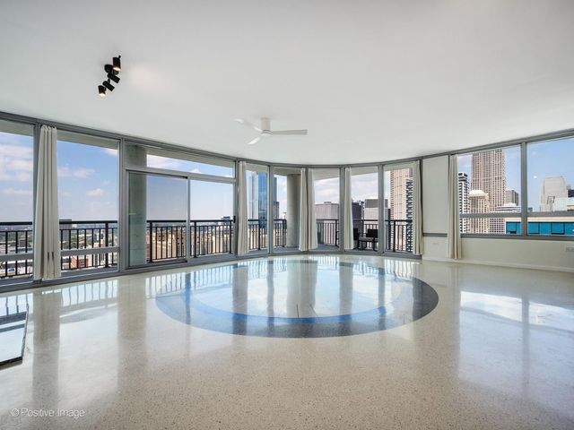 701 S Wells Street 3306, Chicago, IL 60607