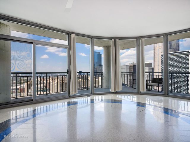 701 S Wells Street 3306, Chicago, IL 60607