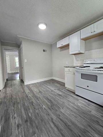 5611 Highland Avenue, Kansas City, MO 64110