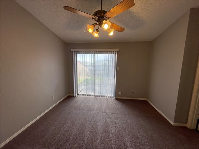 1722 Carrington Drive, Glenn Heights, TX 75154