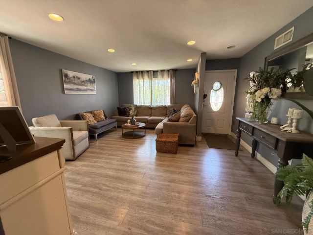 1808 Camino Esperanza, San Diego, CA 92173