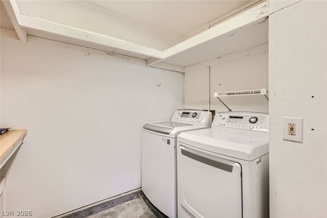 2422 La Luna Drive, Henderson, NV 89014