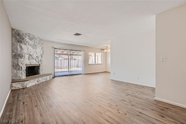2422 La Luna Drive, Henderson, NV 89014