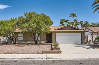2422 La Luna Drive, Henderson, NV 89014