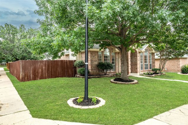 1435 Ross Drive, Lewisville, TX 75067