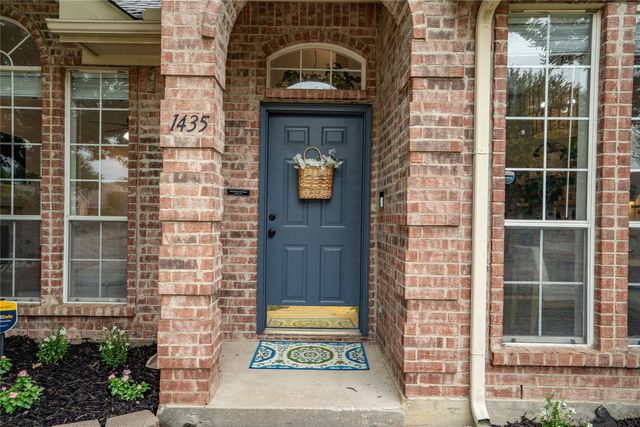 1435 Ross Drive, Lewisville, TX 75067