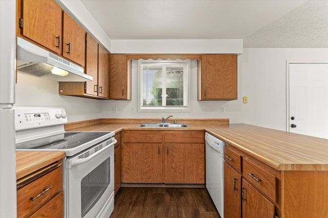 1705- 1707 N Glenn Ct, Spokane Valley, WA 99206