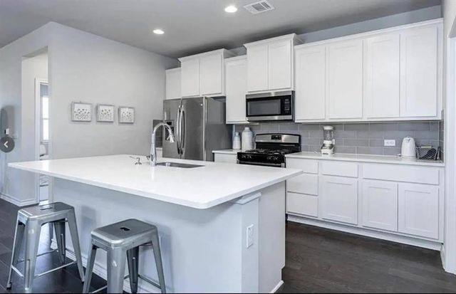 7516 Saginaw DR, Austin, TX 78754