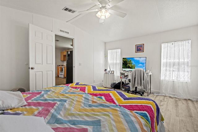 6585 NE 7TH STREET, Okeechobee, FL 34974