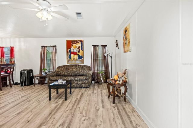 6585 NE 7TH STREET, Okeechobee, FL 34974