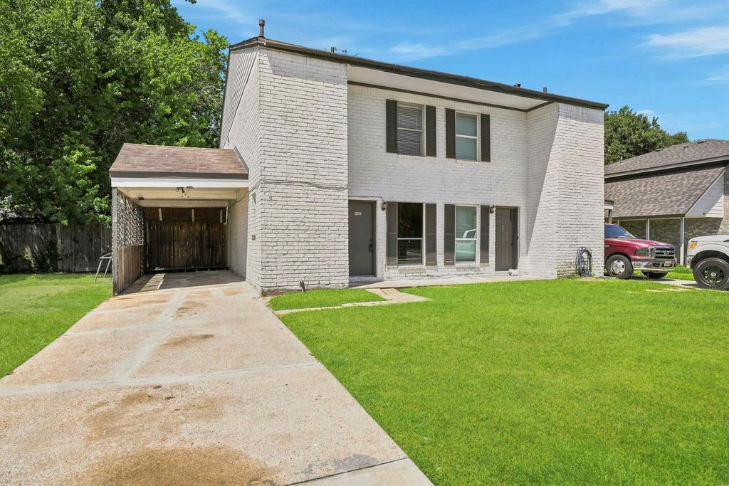 4605 Orange Circle N, Pearland, TX 77581