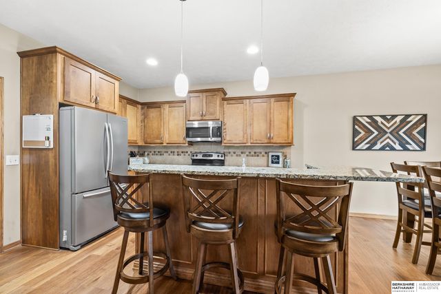 1402 N 180th Avenue, Elkhorn, NE 68022