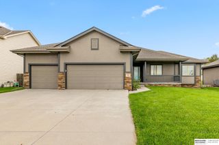 1402 N 180th Avenue, Elkhorn, NE 68022