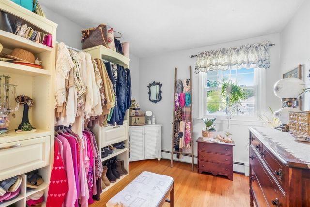 36 Decorie Dr, Wilbraham, MA 01095