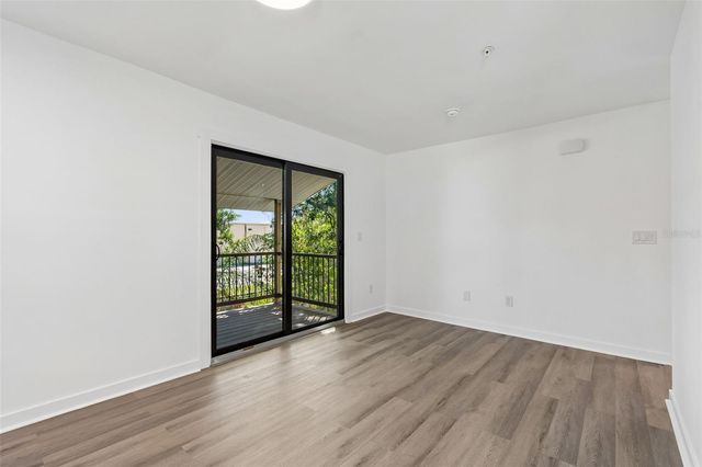 140 HUNTER LAKE DRIVE 8C, Oldsmar, FL 34677