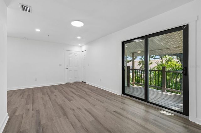 140 HUNTER LAKE DRIVE 8C, Oldsmar, FL 34677