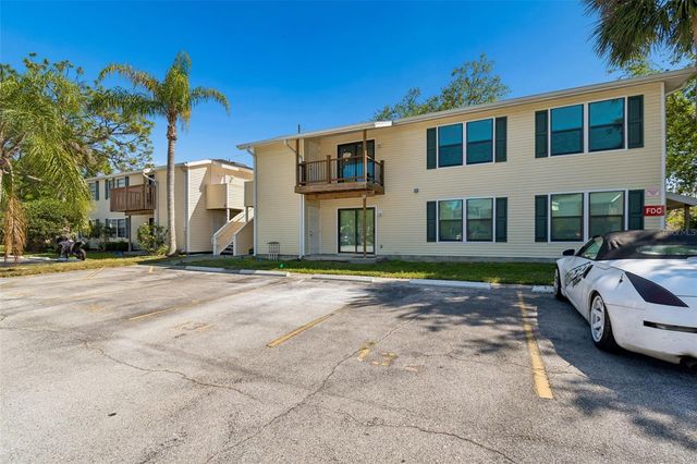 140 HUNTER LAKE DRIVE 8C, Oldsmar, FL 34677