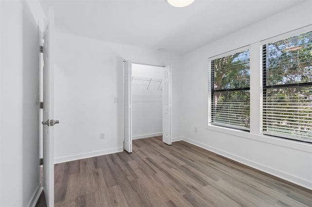 140 HUNTER LAKE DRIVE 8C, Oldsmar, FL 34677